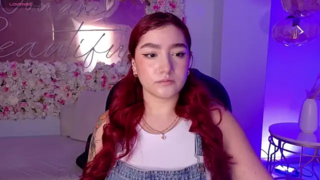 ViolettCastel online show from February 2026 04:06:01 PM