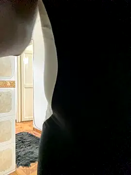 sweetsarabig22cm online show from September 2025 04:23:02 PM