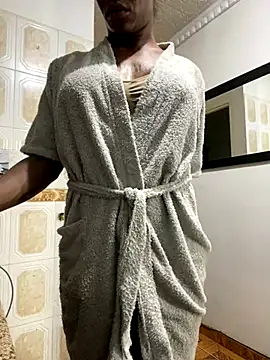 sweetsarabig22cm online show from December 2025 05:41:01 AM