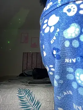 Kimmymadison- online show from November 2025 08:35:01 PM