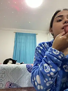 Kimmymadison- online show from February 2026 09:01:01 PM