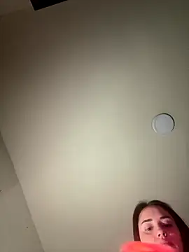 Kimmymadison- online show from November 2025 08:58:01 PM