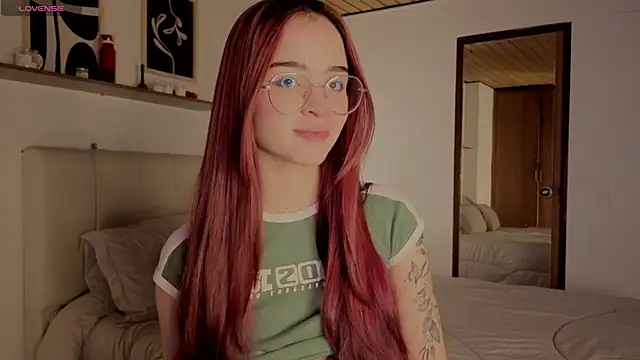 Roxxy mora online show from October 2025 11:11:01 PM