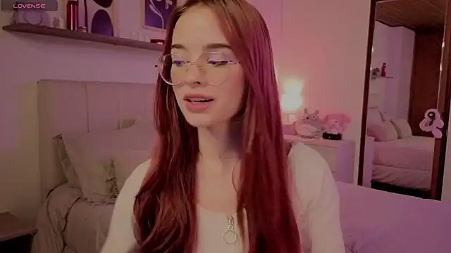 Roxxy mora online show from December 2025 10:32:01 PM