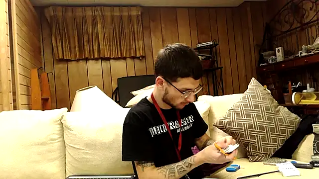 hungkubenski online show from November 2025 01:10:02 AM