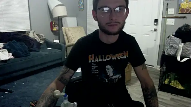 hungkubenski online show from November 2025 04:35:02 AM