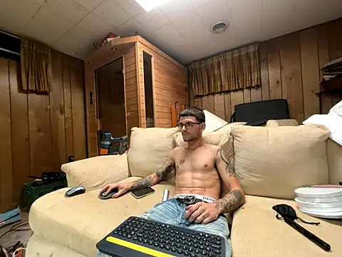 hungkubenski online show from October 2025 10:36:02 AM