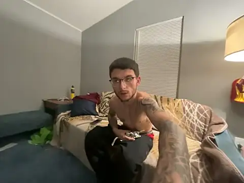 hungkubenski online show from November 2025 08:19:01 AM