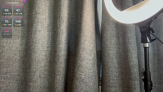 Snapshot of AsteriaHamel chatting on February 2026 03:24:02 AM AsteriaHamel online show from February 2026 03:24:02 AM