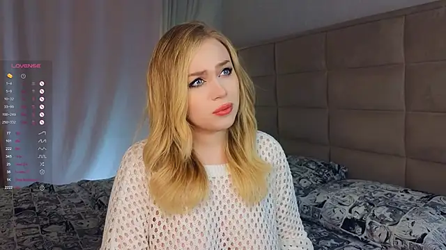 Snapshot of AsteriaHamel chatting on February 2025 11:50:02 AM AsteriaHamel online show from February 2025 11:50:02 AM