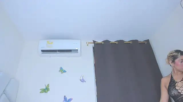 sofiacastillo01 online show from April 2026 07:29:02 PM