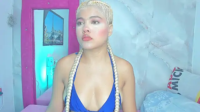 sofiacastillo01 online show from June 2026 01:28:01 PM