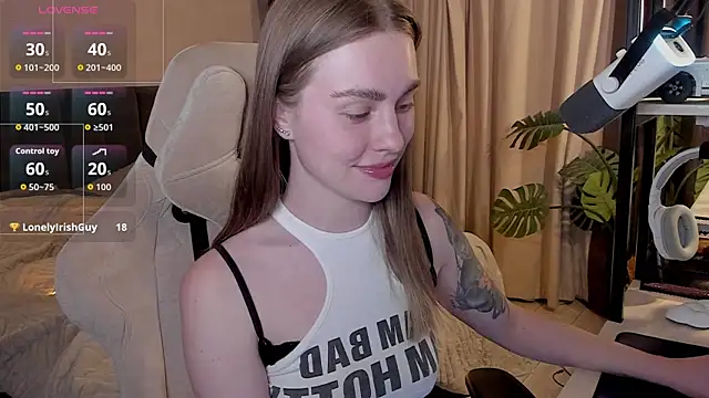 Snapshot of LoveGameSexx chatting on May 2026 04:54:01 PM LoveGameSexx online show from May 2026 04:54:01 PM