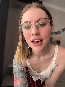Snapshot of LoveGameSexx chatting on February 2025 08:54:02 AM LoveGameSexx online show from February 2025 08:54:02 AM