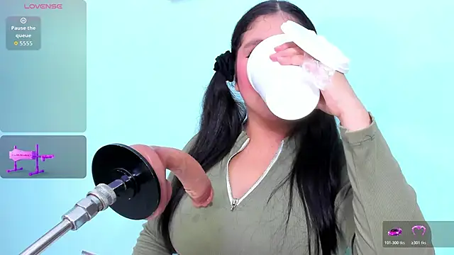 lola clit online show from December 2025 04:02:02 AM