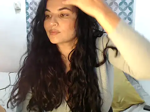 Snapshot of Katalleyaa chatting on October 2025 11:06:02 PM Katalleyaa online show from October 2025 11:06:02 PM