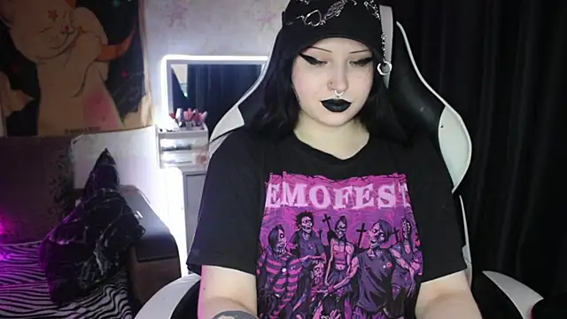 Kitty goth online show from May 2026 11:55:02 AM
