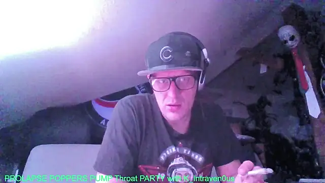 Bigthroaterboy online show from October 2025 09:33:02 PM