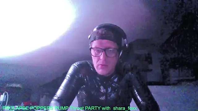 Bigthroaterboy online show from October 2025 09:25:01 PM