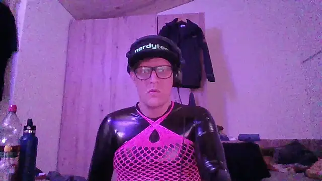 Bigthroaterboy online show from October 2025 03:41:02 AM