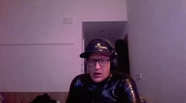 Bigthroaterboy online show from March 2025 06:54:02 AM