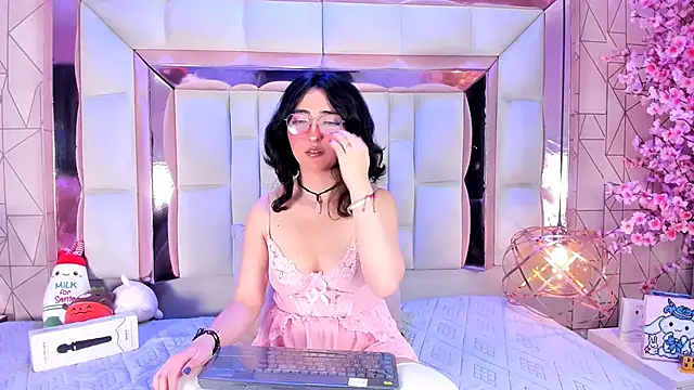 SaraMartini1 online show from July 2026 05:41:01 AM