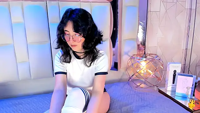 SaraMartini1 online show from October 2025 05:51:02 AM