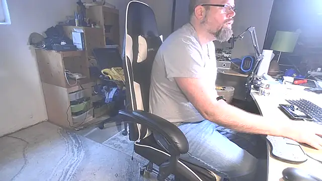 MagnusCockus online show from April 2026 12:34:02 PM