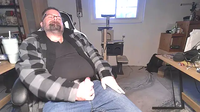 Snapshot of MagnusCockus chatting on March 2025 10:34:01 PM MagnusCockus online show from March 2025 10:34:01 PM