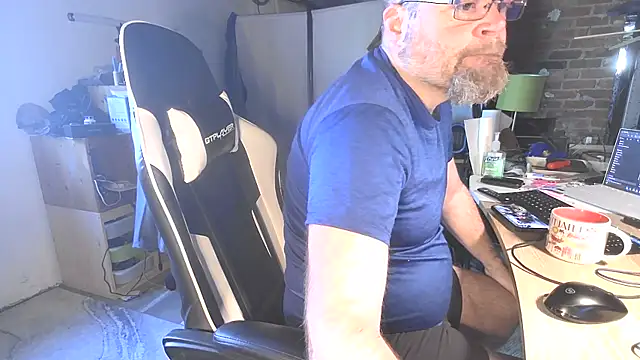 MagnusCockus online show from April 2026 12:29:02 PM