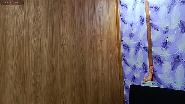 Molly ADY online show from November 2025 07:36:01 PM