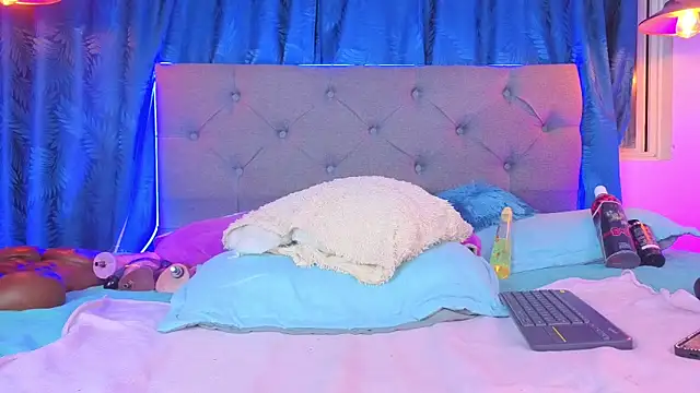 Cleo luna online show from March 2026 04:02:02 AM