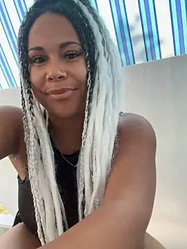 HaileyDiana online show from September 2025 06:53:01 AM