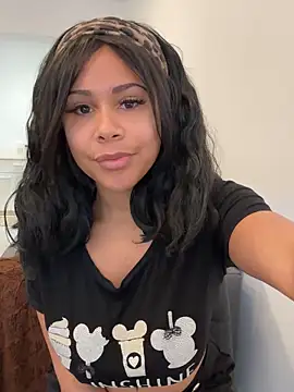 HaileyDiana online show from February 2026 11:07:01 AM