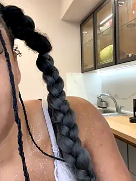 Snapshot of HaileyDiana chatting on November 2025 12:27:02 PM HaileyDiana online show from November 2025 12:27:02 PM