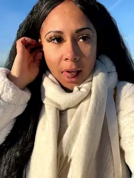 HaileyDiana online show from January 2026 01:48:02 PM