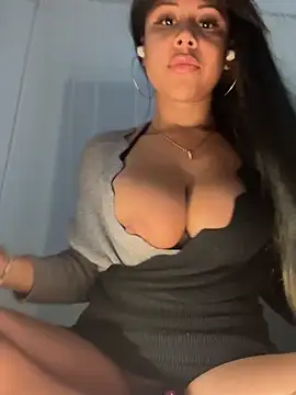 HaileyDiana online show from April 2026 02:42:01 PM