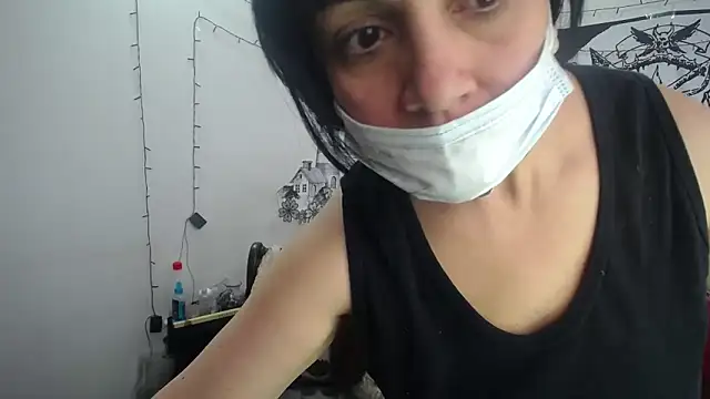 lili peach online show from December 2024 09:11:01 PM