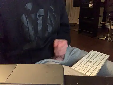 KendrickJiz online show from May 2026 08:01:02 PM
