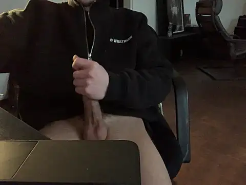 Snapshot of KendrickJiz chatting on February 2026 03:42:01 PM KendrickJiz online show from February 2026 03:42:01 PM