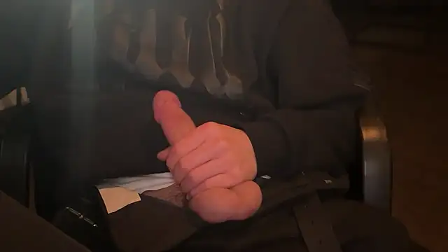 KendrickJiz online show from March 2026 08:19:01 PM
