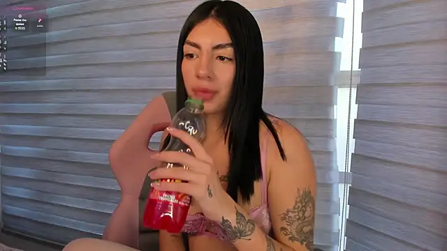 ANTONELLA  ROUSE  online show from November 2025 09:48:02 PM