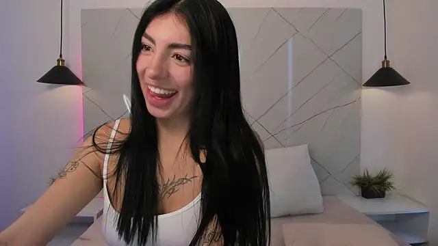 ANTONELLA  ROUSE  online show from October 2025 09:03:02 PM