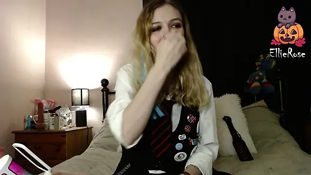 EllieeRose online show from October 2025 11:39:01 PM