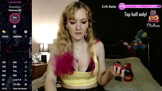 Snapshot of EllieeRose chatting on June 2026 09:42:01 PM EllieeRose online show from June 2026 09:42:01 PM