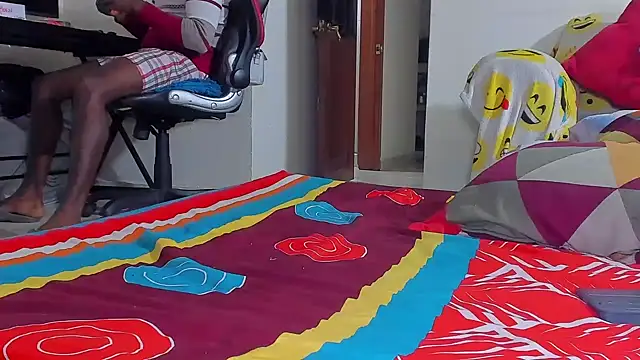 kerlysmith 24 online show from April 2026 11:22:02 AM