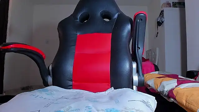 kerlysmith 24 online show from January 2026 02:35:02 PM