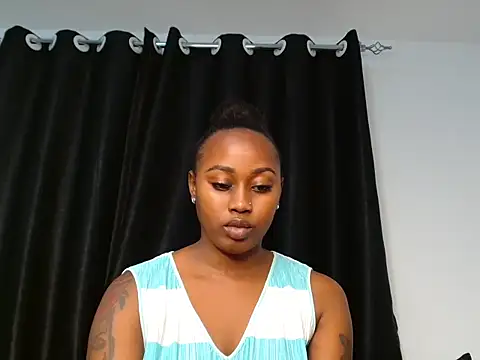 Miss hot candy online show from February 2026 07:36:02 PM