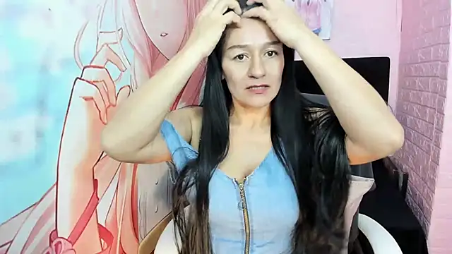 Snapshot of AllysonMilf69 chatting on March 2025 05:00:02 PM AllysonMilf69 online show from March 2025 05:00:02 PM