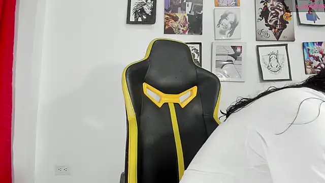 ArtemisGenkai0 online show from November 2025 06:33:01 PM